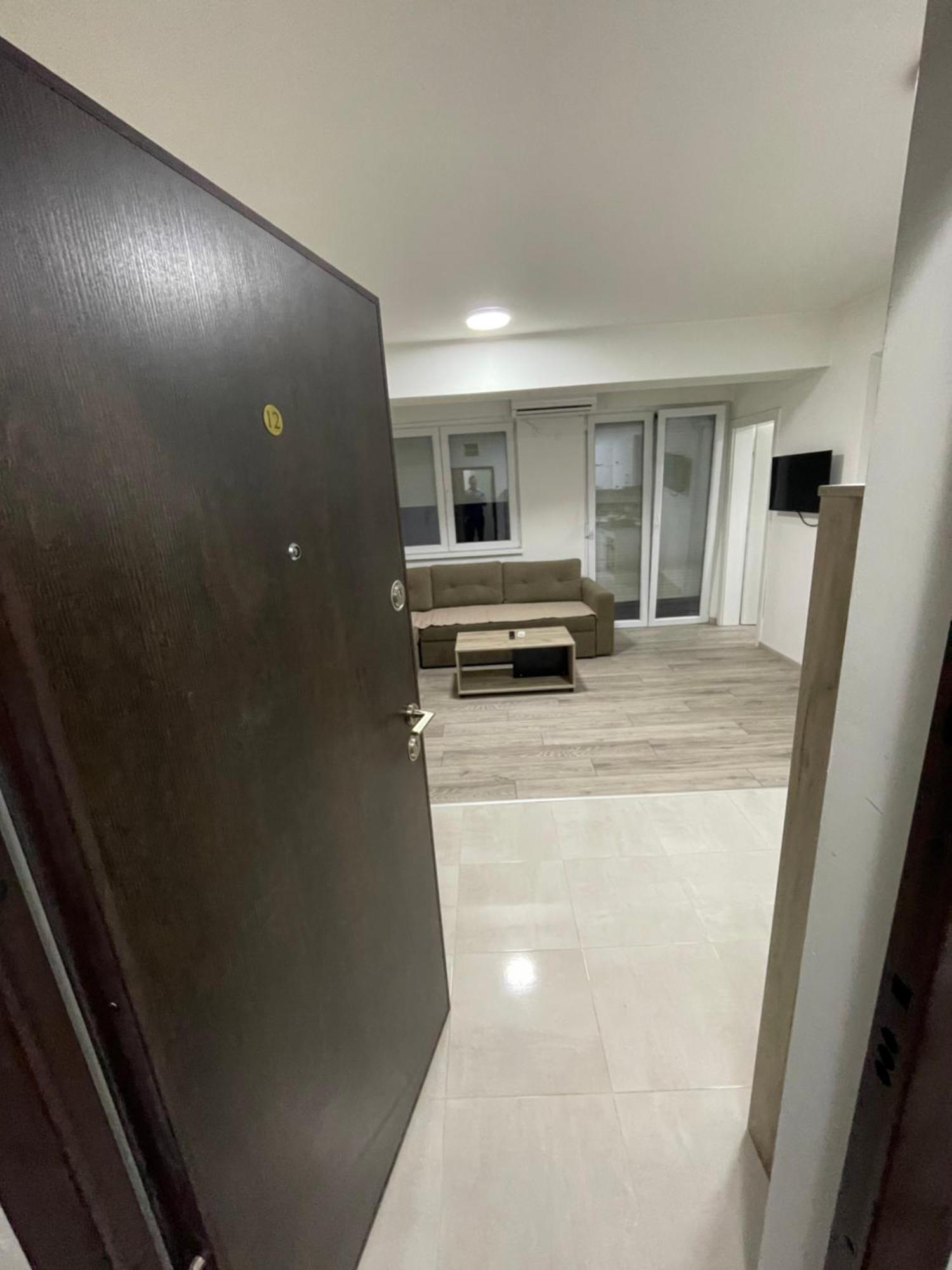 Mrn Apartment 2 Skopje Ngoại thất bức ảnh